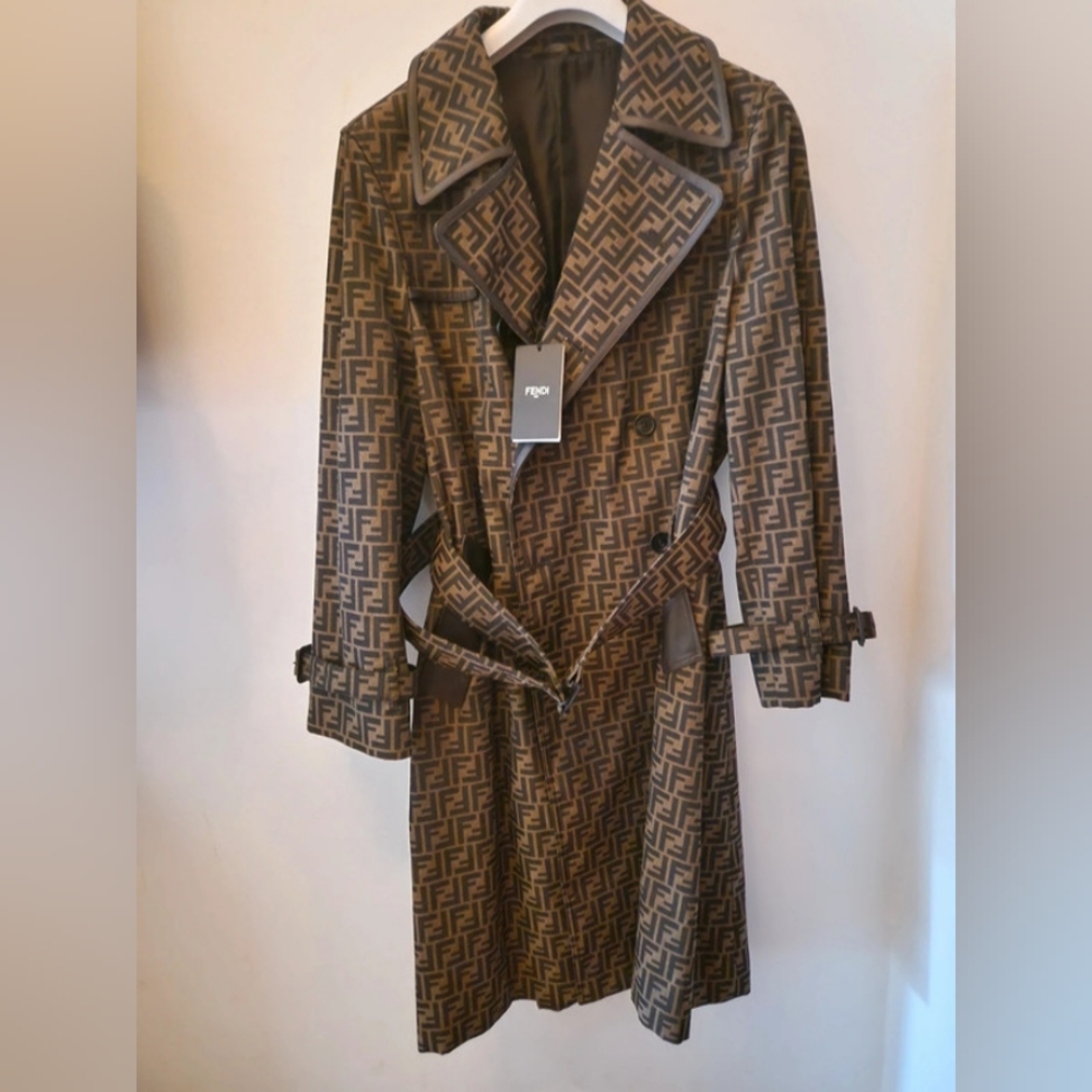 💎✨BEAUTIFUL✨💎Fendi trench coat